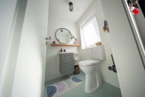 Gäste WC/Duschbad EG
