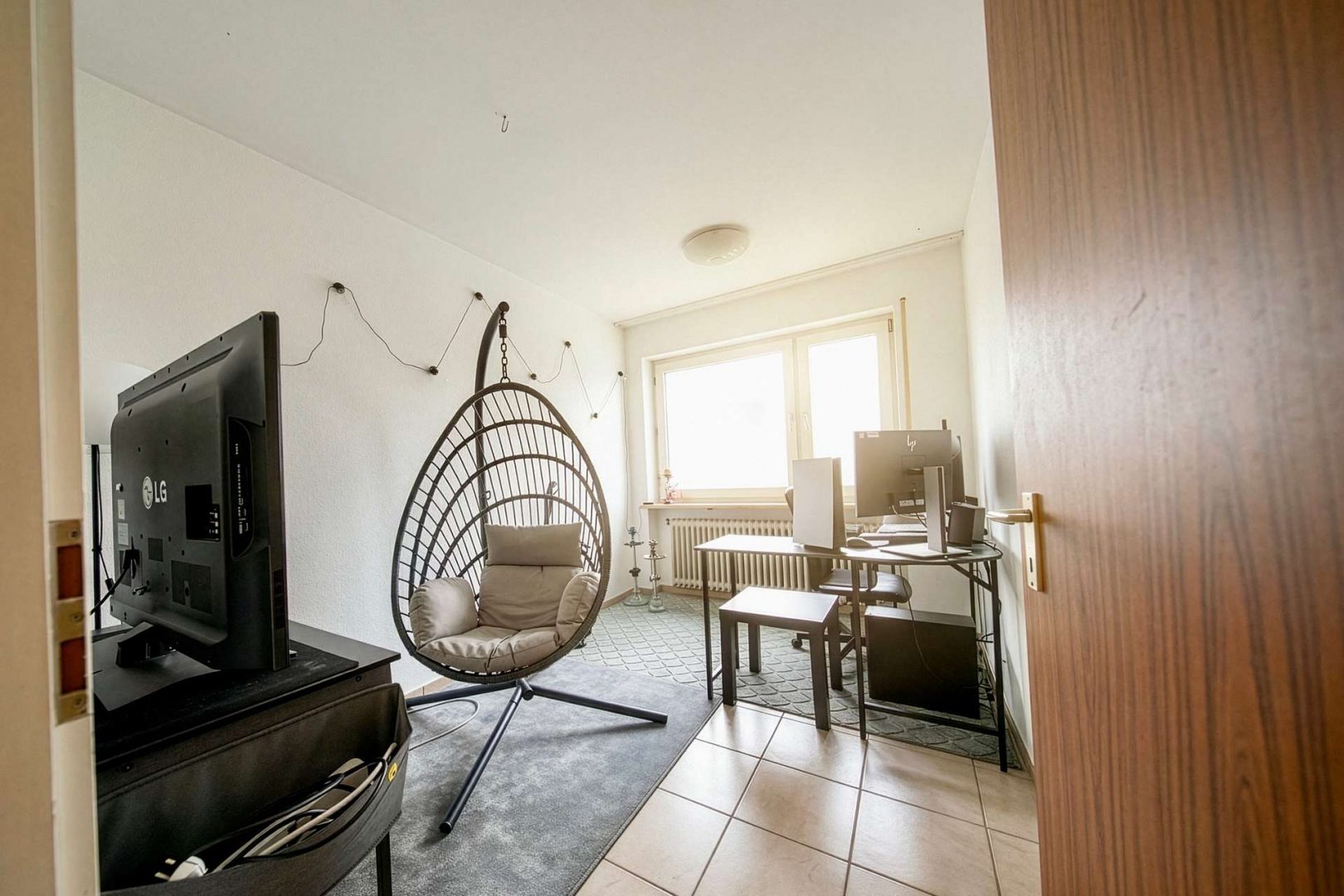 Firefly_erstelle ein freundliches, helles Bild für ein Expose für Immobilienmakler (1)