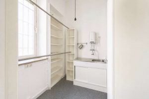 Küchenbereich hinter der Ladeneinheit