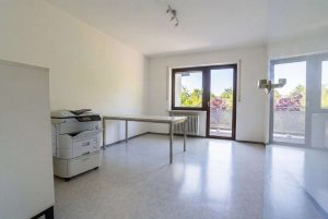 Büro/Kinderzimmer EG