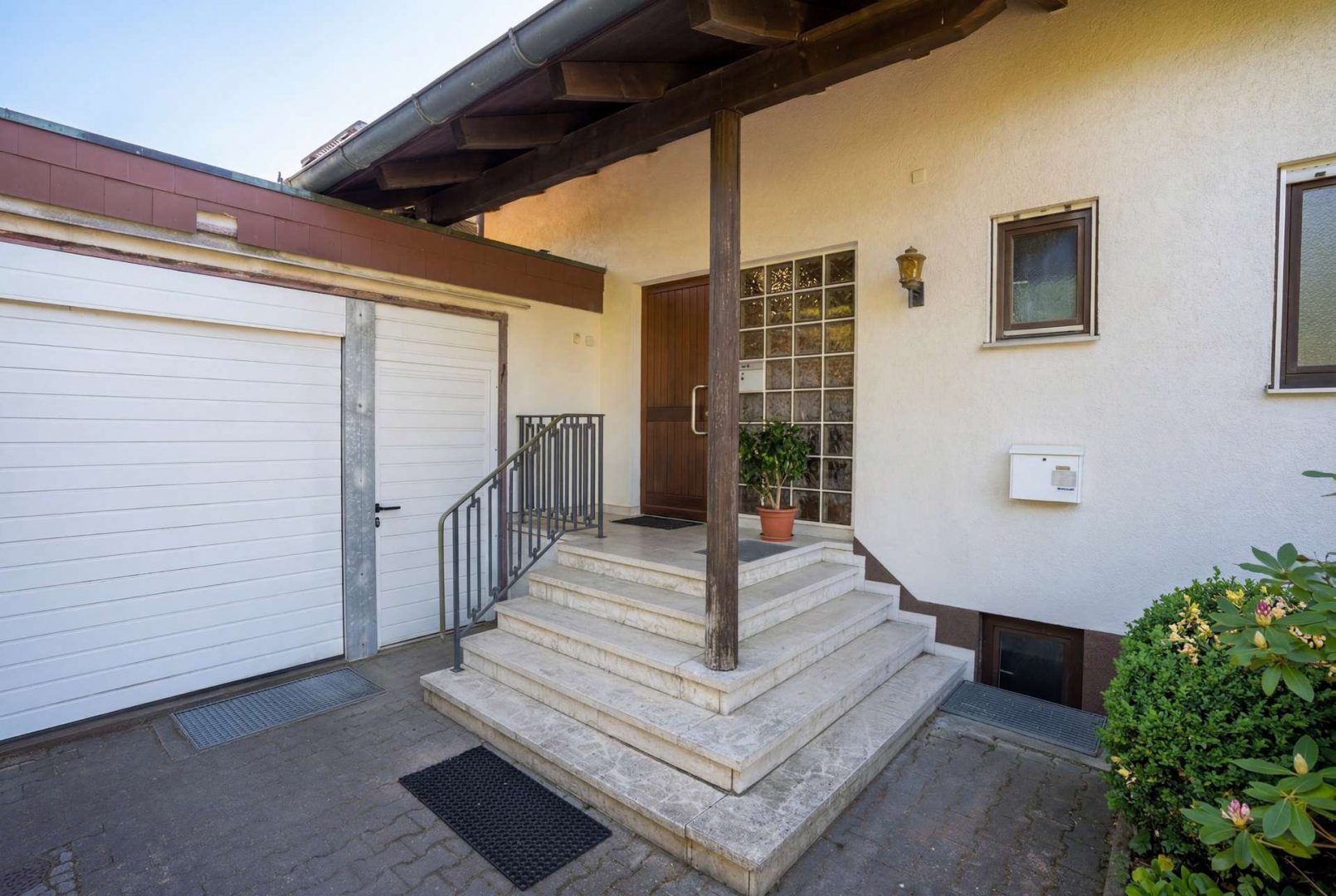 Eingang zum Haus