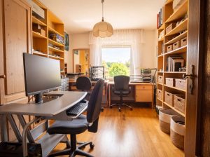 Arbeits-/Kinderzimmer OG