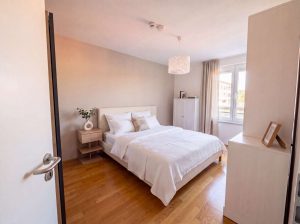 Schlafzimmer (KI bearbeitet)
