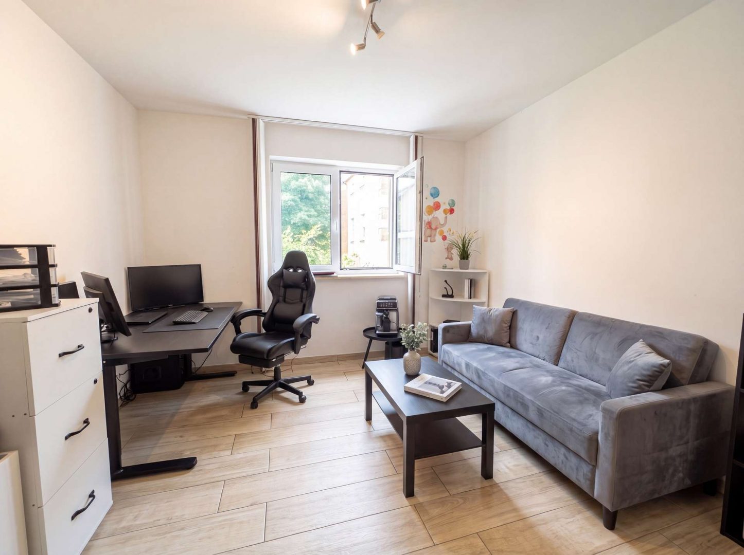 Arbeitszimmer