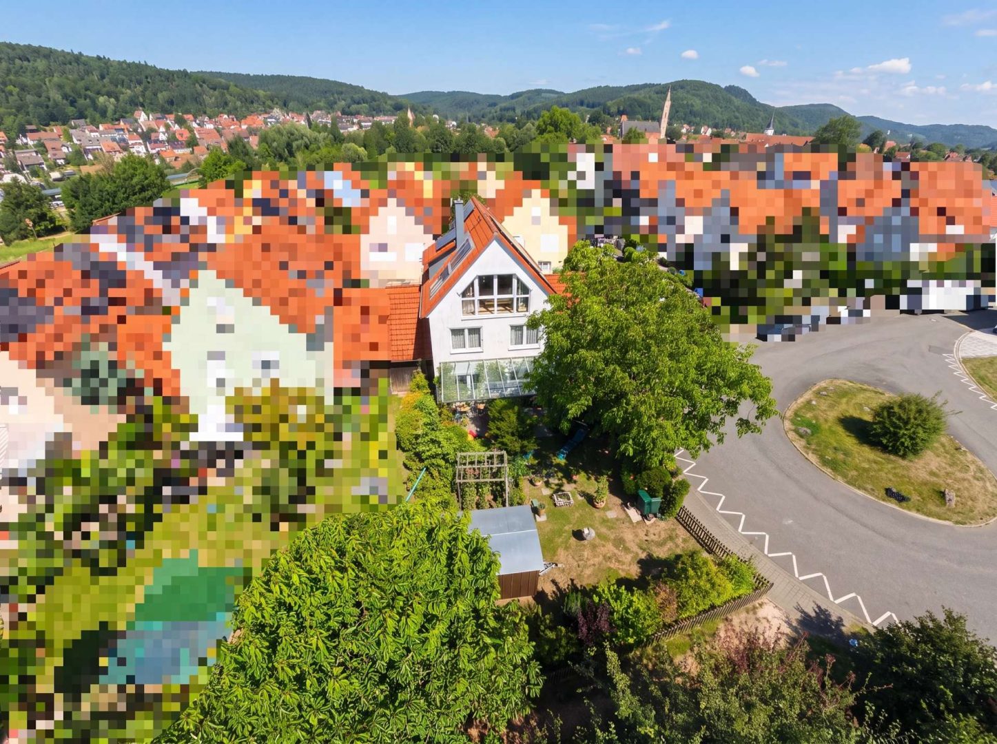 Drohnenaufnahme (KI bearbeitet)