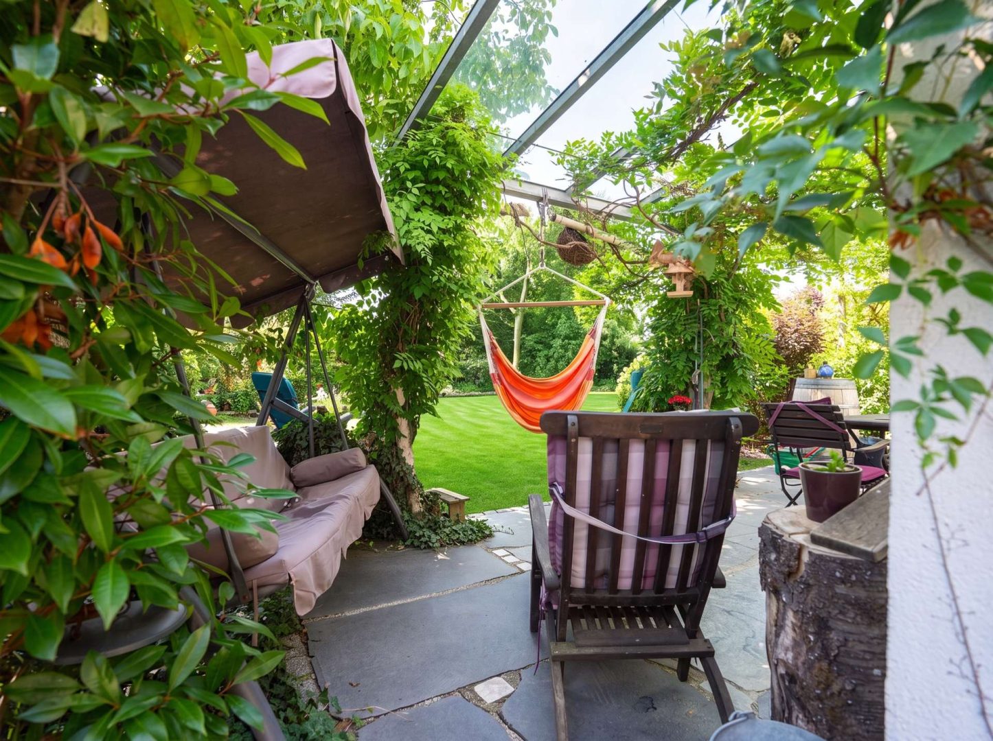 Überdachte Terrasse (KI bearbeitet)