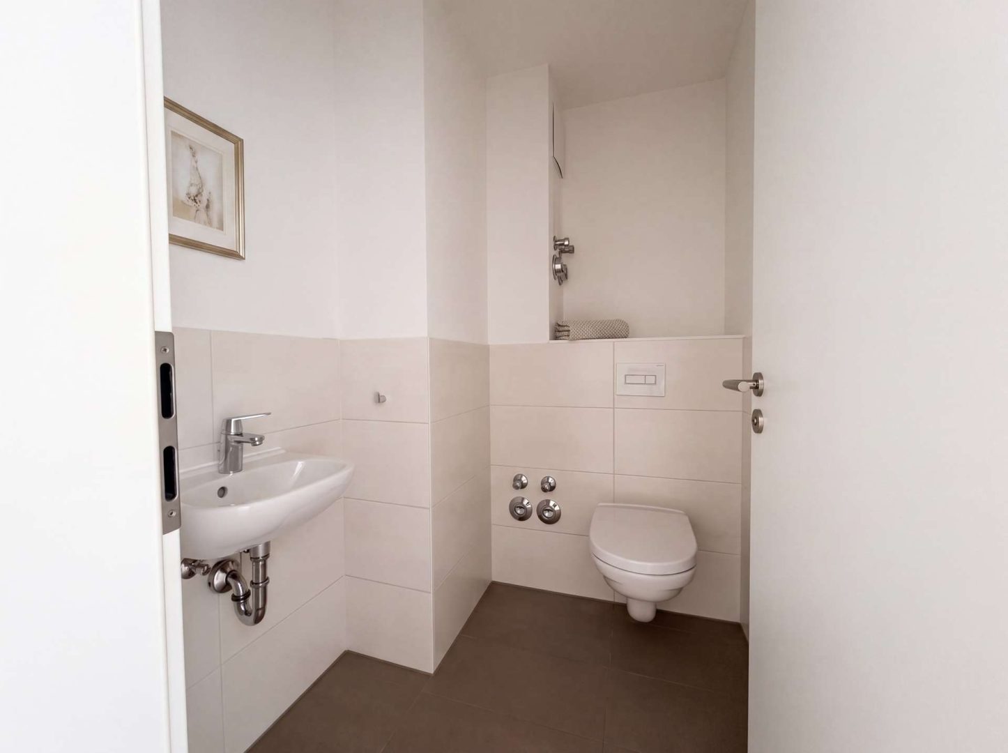 Gäste WC (KI bearbeitet)