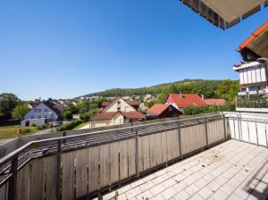 Ausblick vom Balkon (KI bearbeitet)