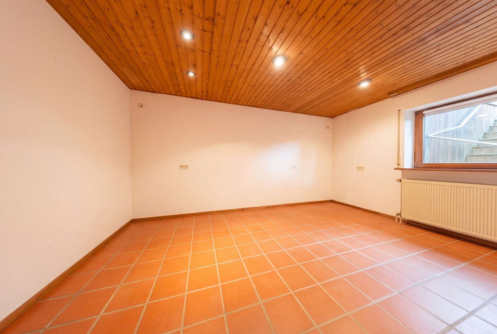 Gästezimmer UG (KI bearbeitet)