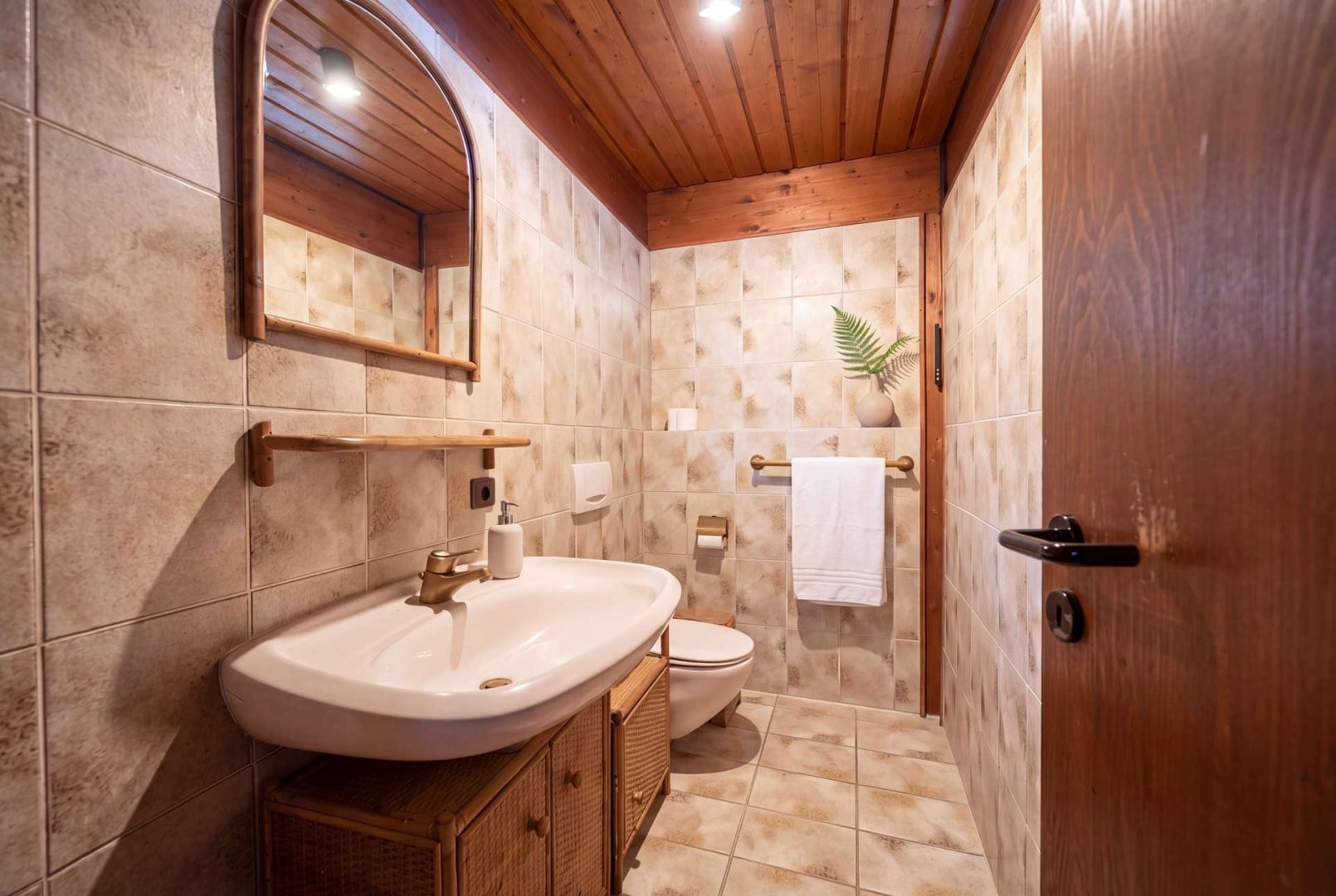 Badezimmer UG (KI bearbeitet)