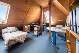 Arbeitszimmer DG (KI bearbeitet)